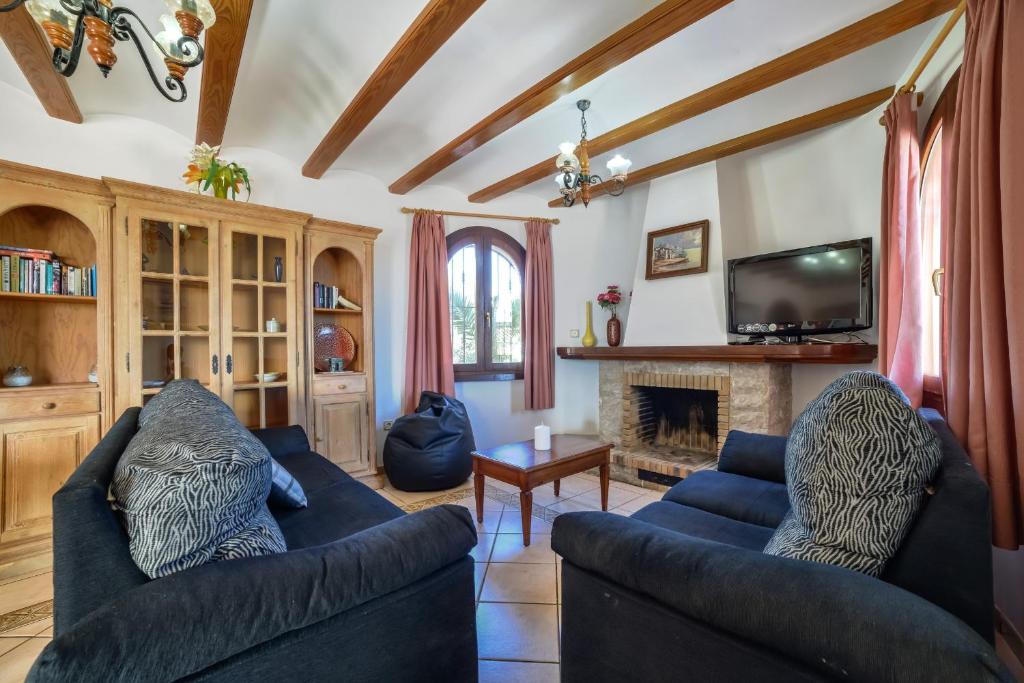 Villa Fuster - PlusHolidays - Tap to explore photos