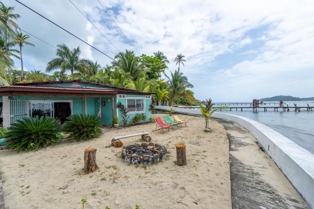 Casa del Fuego - Caribbean Beachfront Magic! photo 3
