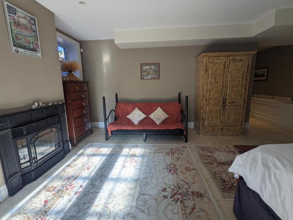 Farmhouse Suite photo 1