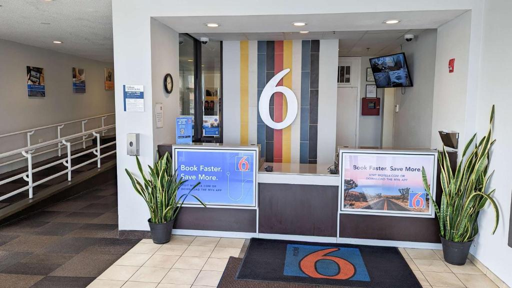 Motel 6-Framingham, MA - Boston West photo 2