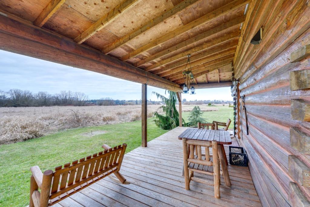 Blue Sky Cabin in Sequim with Private Hot Tub! photo 2