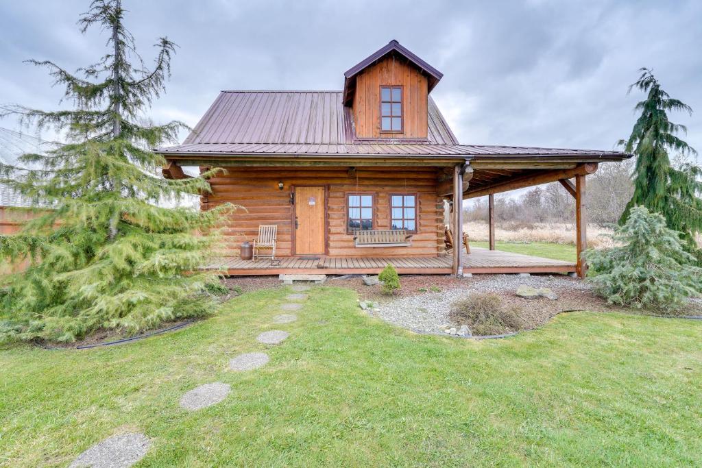 Blue Sky Cabin in Sequim with Private Hot Tub! photo 1