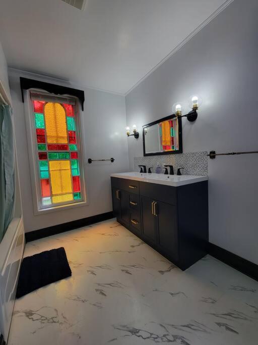 The Maple Shade Suite photo 2