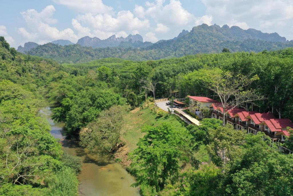 Khao Sok River Home Resort photo 4