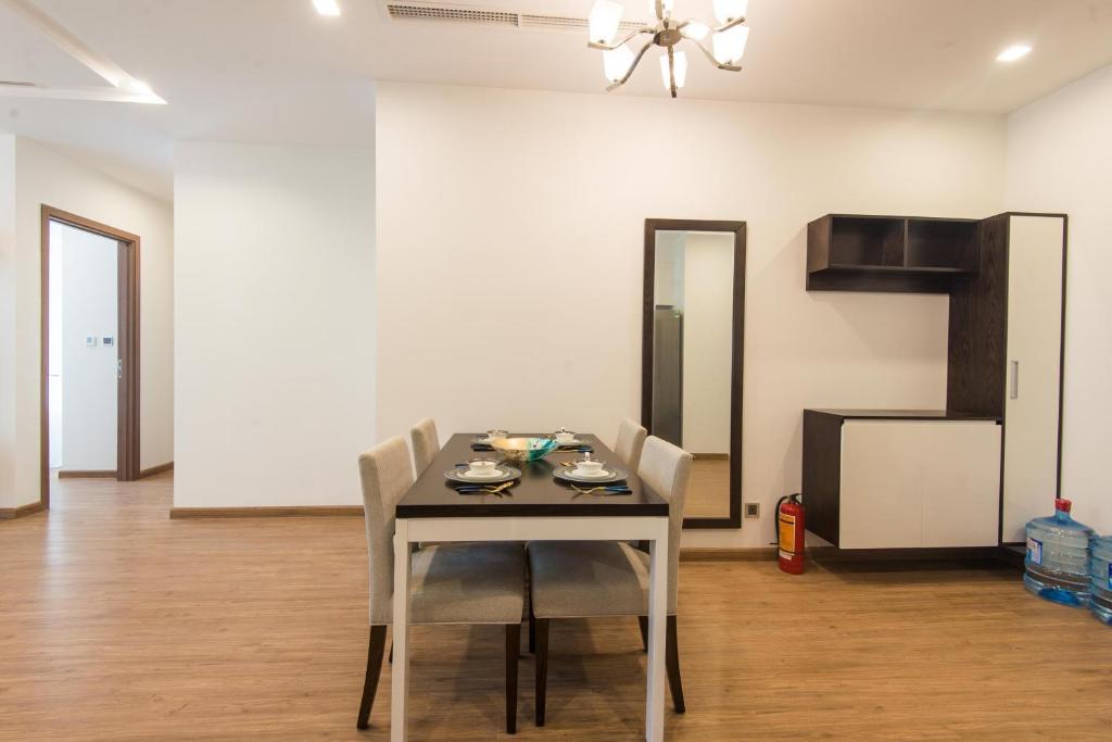 ONE BEDROOM APARTMENT FOR RENT IN VINHOMES METROPOLIS