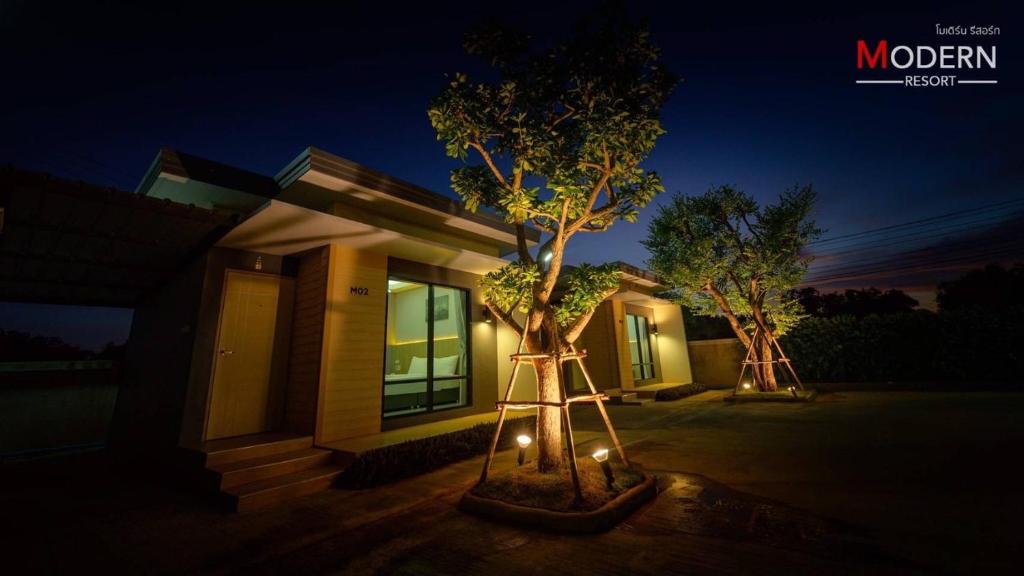 Modern Resort photo 1