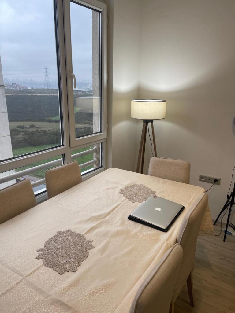 Flance hotel furnished home with all amenites