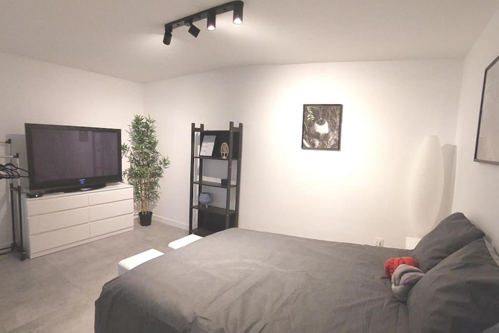 Maison au calme climatisée avec véranda photo 1