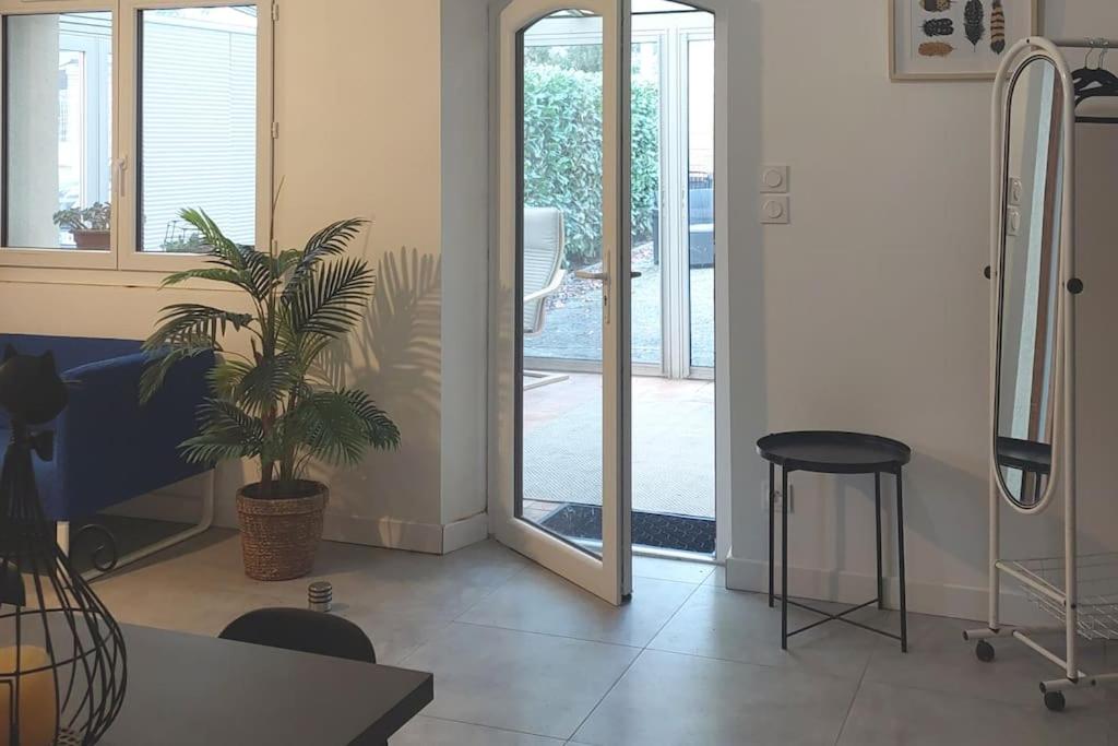 Maison au calme climatisée avec véranda photo 2