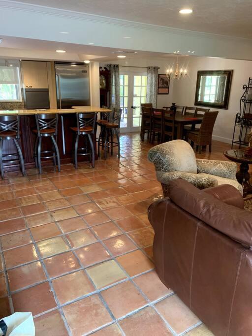 Private Gated horse farm minutes from the beach and downtown photo 4