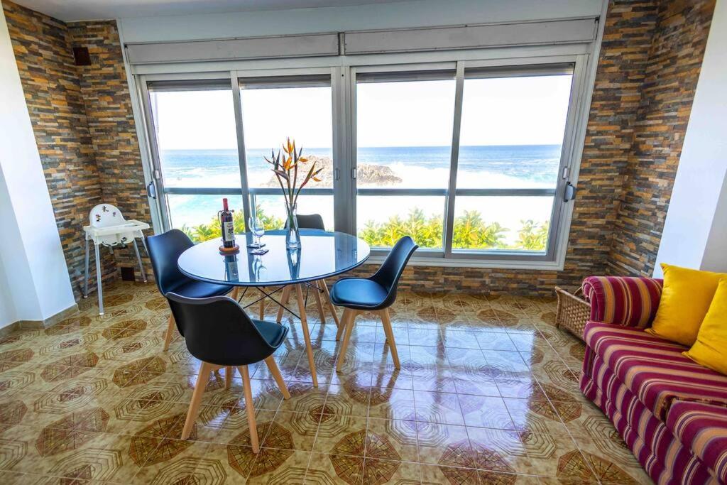 Frontline Penthouse - 2 Bedrooms - Sunny terrace photo 1