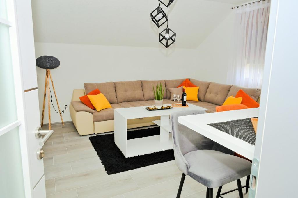 Lola's House photo 3