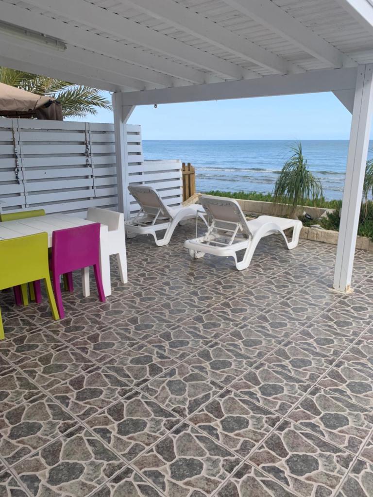 Seafront Beach House photo 1