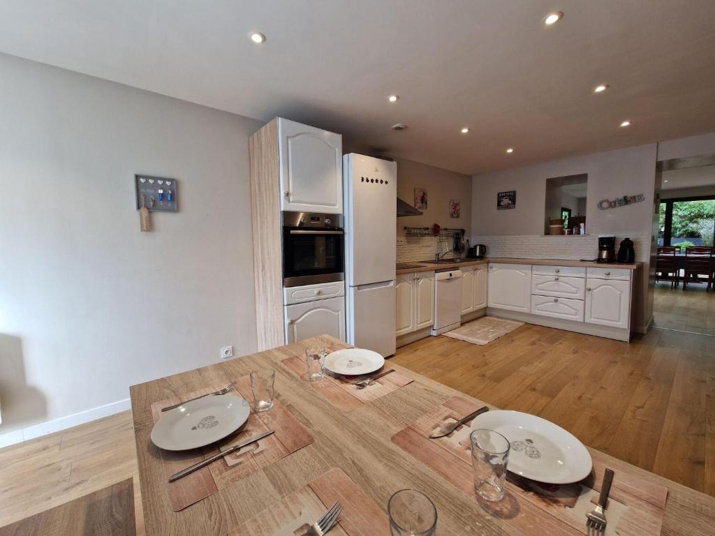 Charming Breton holiday home with premium comfort at the port of Légué Plérin photo 3