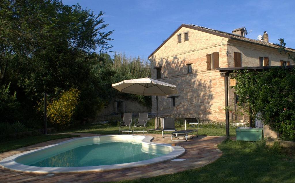 Casa il Girasole con piscina nelle Marche photo 4