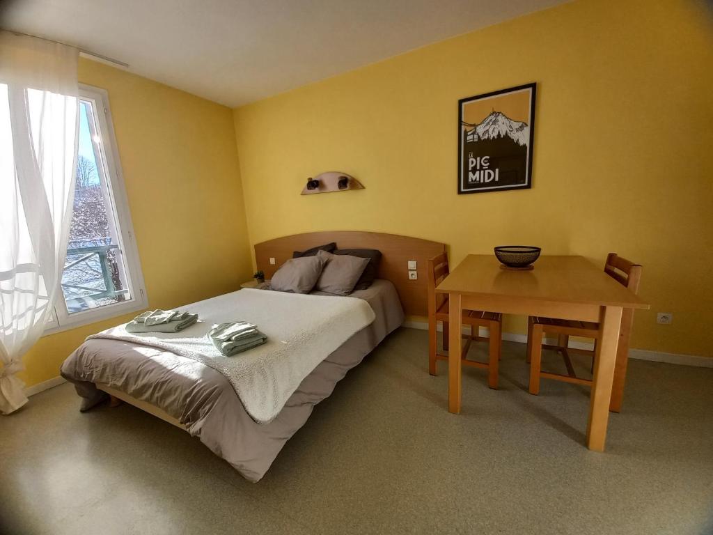 Studio très bien situé, belle vue, parking privé photo 1