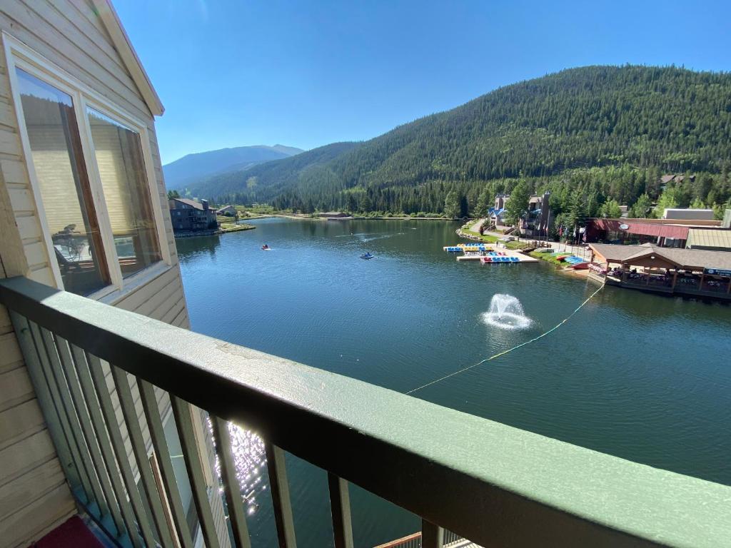 Lakeside 1497 photo 2