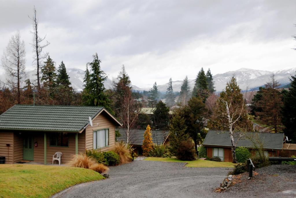 The Chalets Motel photo 1