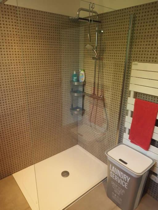 Appartement en Provence-Lubéron - piscine et calme photo 3