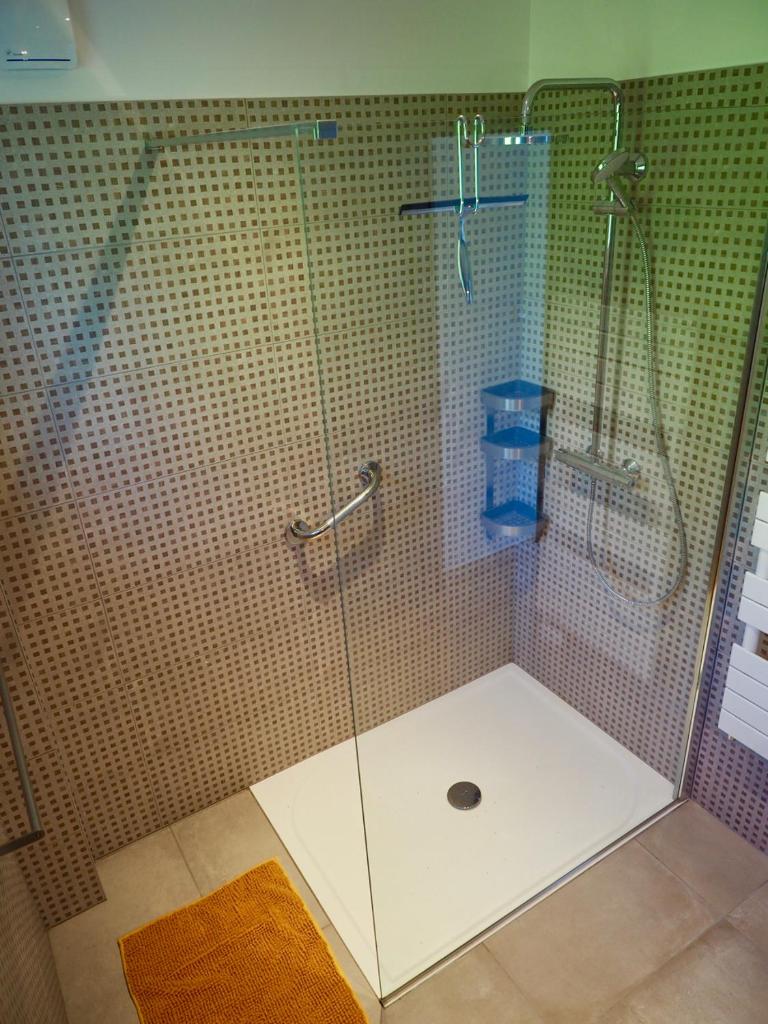 Appartement en Provence-Lubéron - piscine et calme photo 4