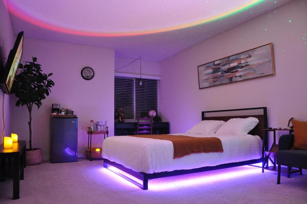 Exclusive Private Room in the Shared Apartment by the Ocean photo 4