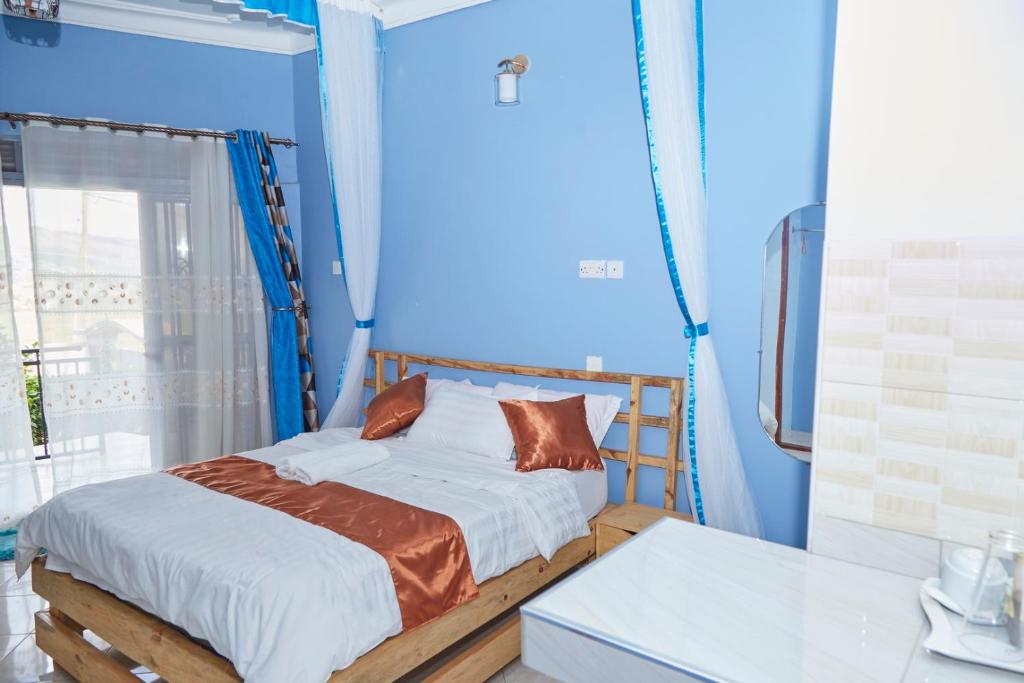 WestWay Luxury Suites photo 2