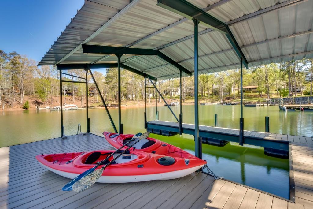 Lake Hartwell Vacation Rental with Boat Dock and Slip! photo 1