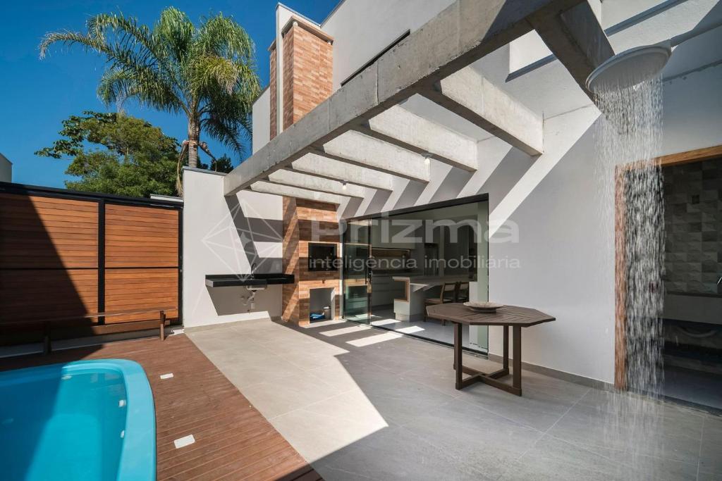 Lindo duplex geminado na Praia de Mariscal. photo 3