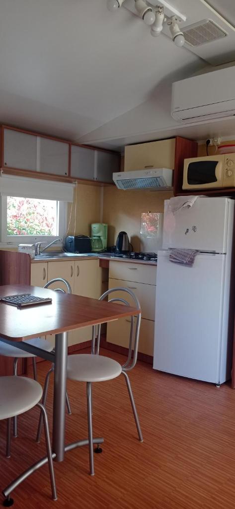 CAMPING LE BEL AIR mobil home LE FIGUIER 6 personnes photo 1