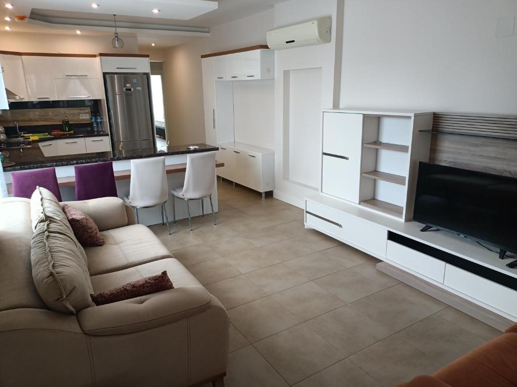QUEENABA SiTESi photo 2
