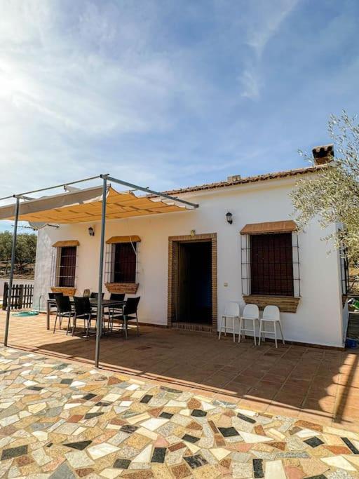 Casa Rural Río Grande - Tranquilidad y Piscina - Tap to explore photos