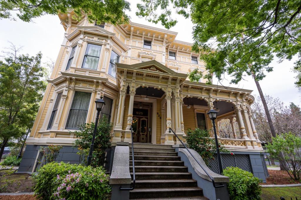 HI Sacramento Hostel image