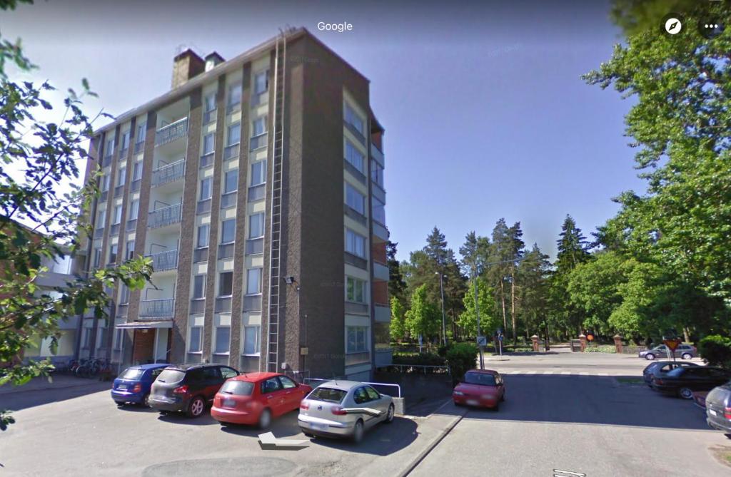 Ylimmän kerroksen yksiö lähellä matkakeskusta photo 2