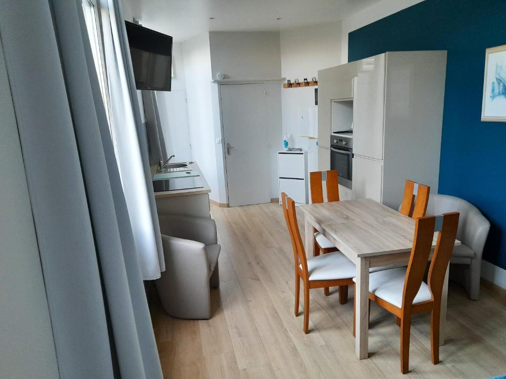 Appartement d'une chambre a Saint Quay Portrieux a 400 m de la plage avec wifi photo 4
