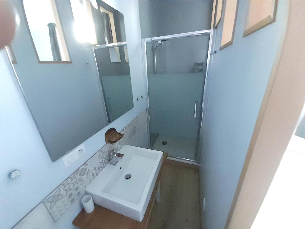 Appartement d'une chambre a Saint Quay Portrieux a 400 m de la plage avec wifi photo 3