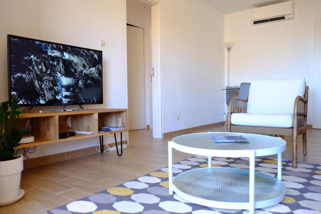 Appartement climatisé entre plage et port de Saint Mandrier photo 3