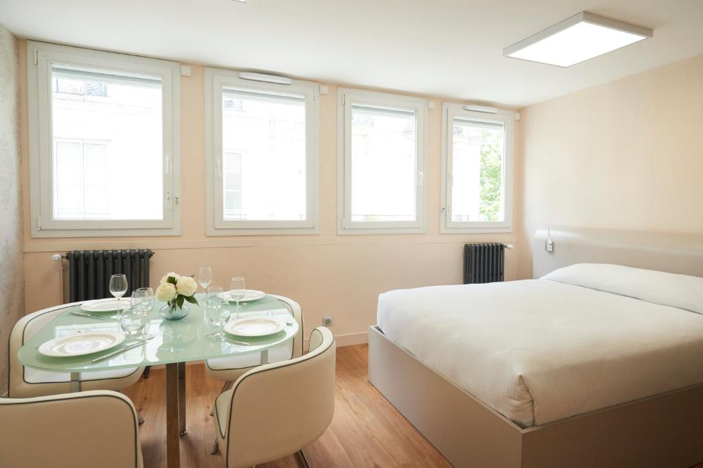 Hotel Le Petit Duquesne photo 1