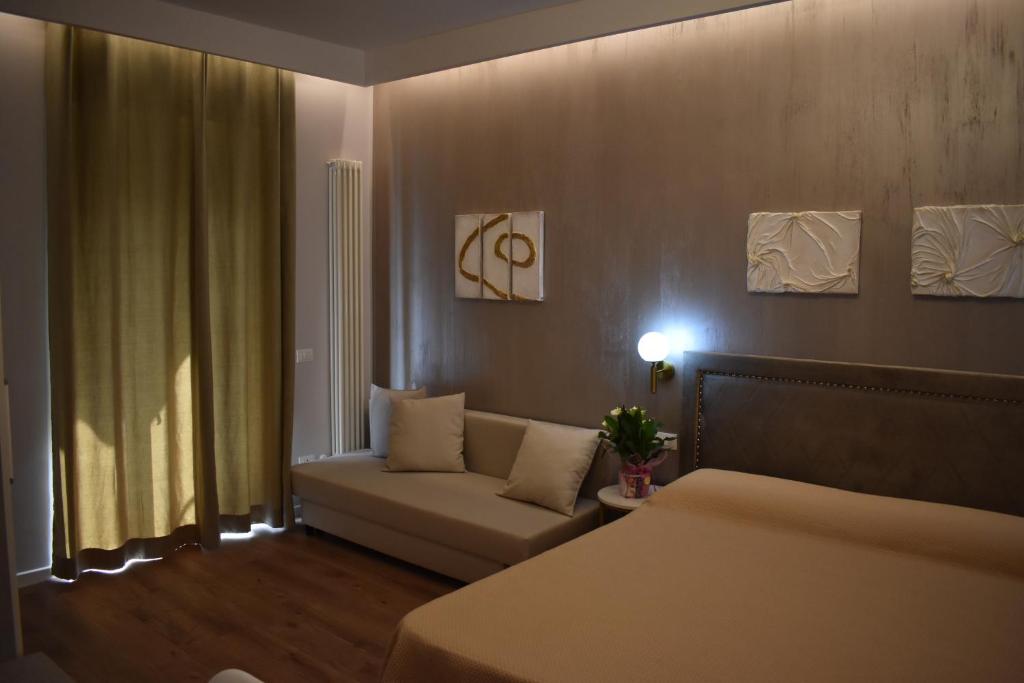 Gallery House 59 Guest House Room Type - Luxury Quadruple Room