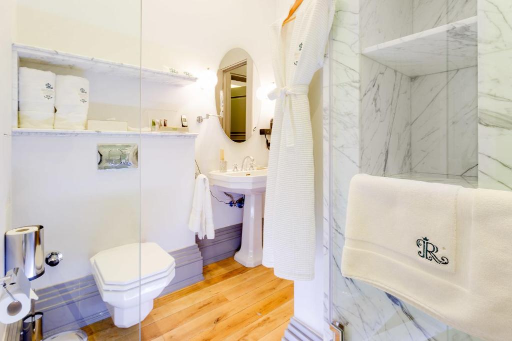 Ravouna 1906 Suites - Special Class, Adults Only - Tap to explore photos