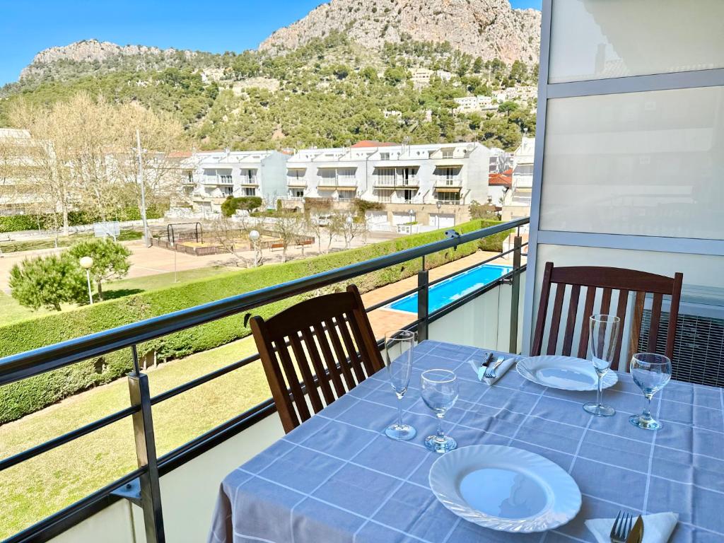 NEW! Apartamento con piscina y balcón a 2 minutos de la playa. WI-FI photo 1