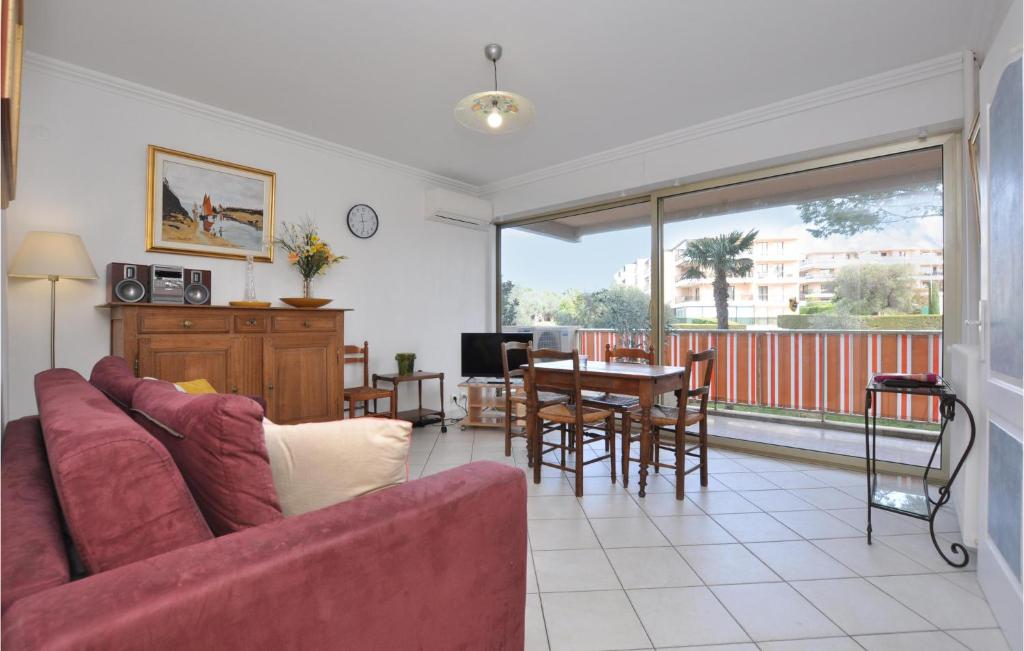 Beautiful Apartment In Antibes With Outdoor Swimming Pool And 1 Bedrooms photo 2