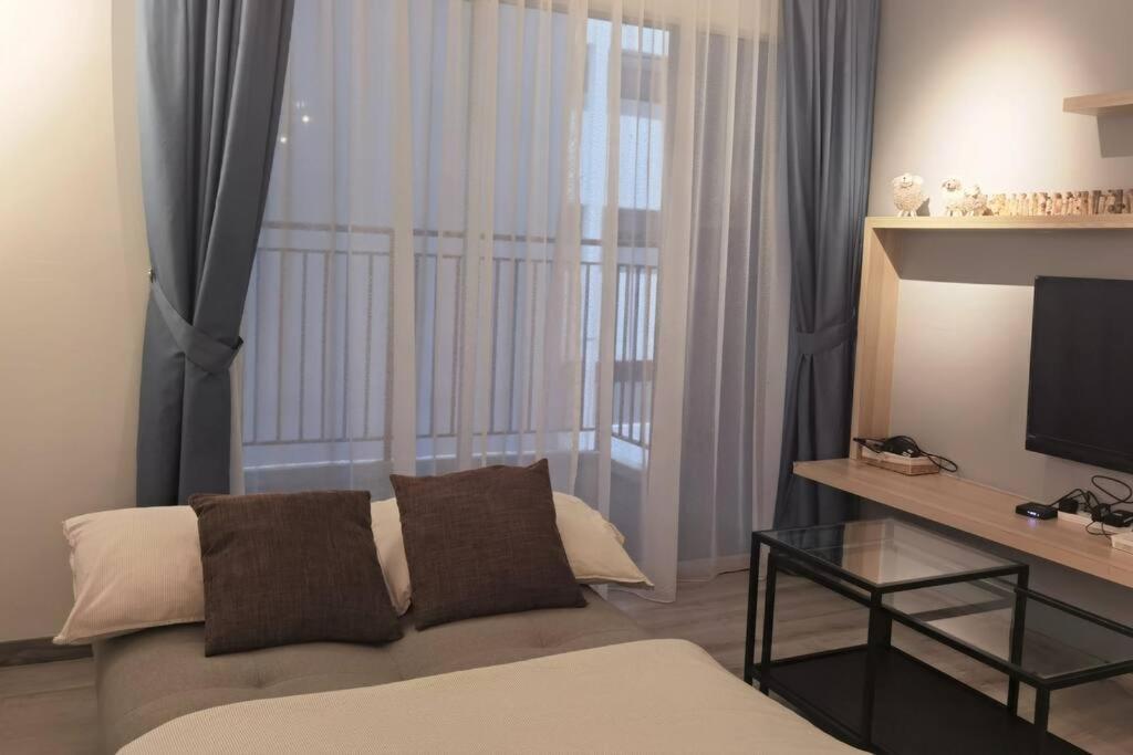 Emerald Avenue Cozy 1BR Studio Suite photo 4