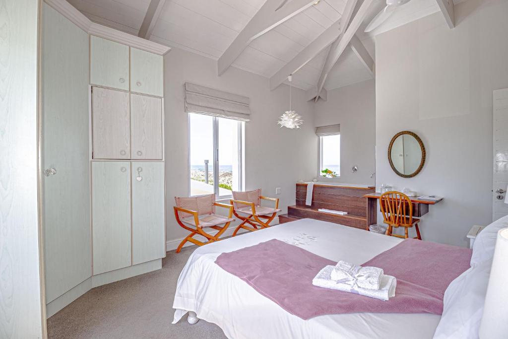 138 Marine Beachfront Guesthouse photo 3