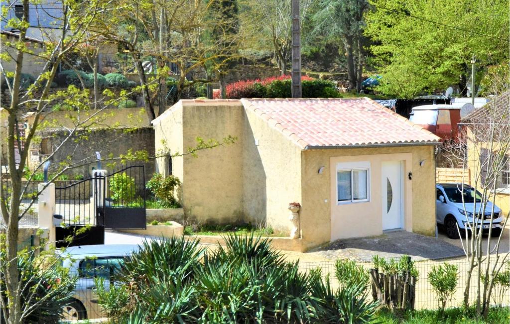 Amazing Apartment In Mornas With Outdoor Swimming Pool, Wifi And 1 Bedrooms photo 2