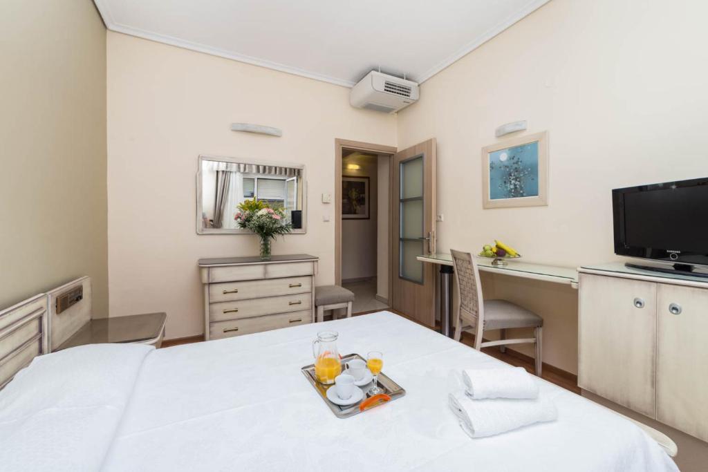 Lido Hotel photo 1
