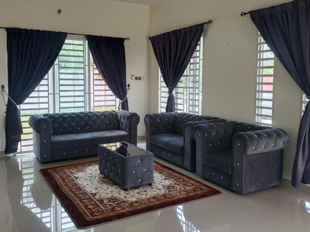 Pro-Qaseh Room Stay , Darulaman Lake Home