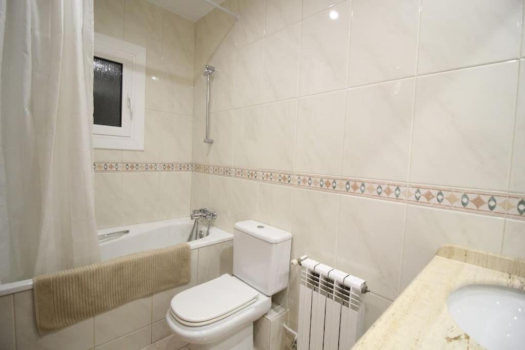 Nice new apartment only 30min to Barcelona center. photo 4