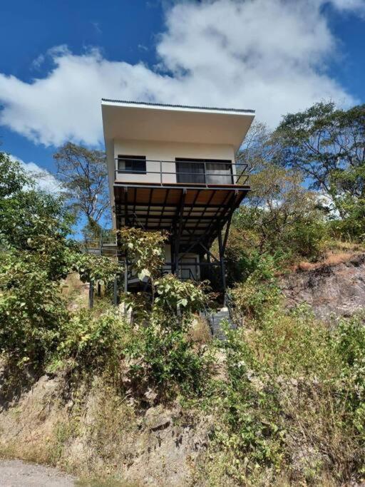 Beautiful tranquil apt w/great view and location photo 2