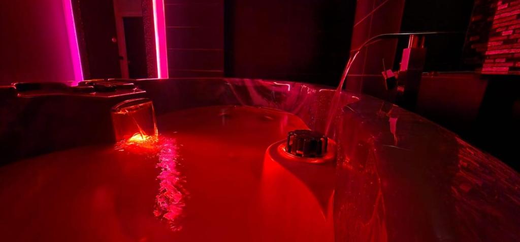 L'Aphrodite Jacuzzi privatif photo 3