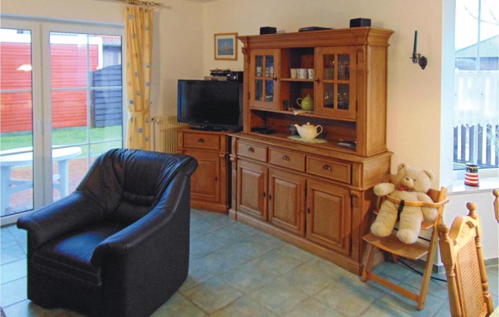 Amazing Home In Wurster Nordseekste With 3 Bedrooms And Wifi photo 2